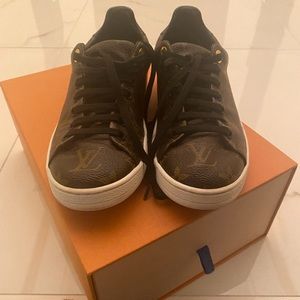 Authentic Louis Vuitton sneaker